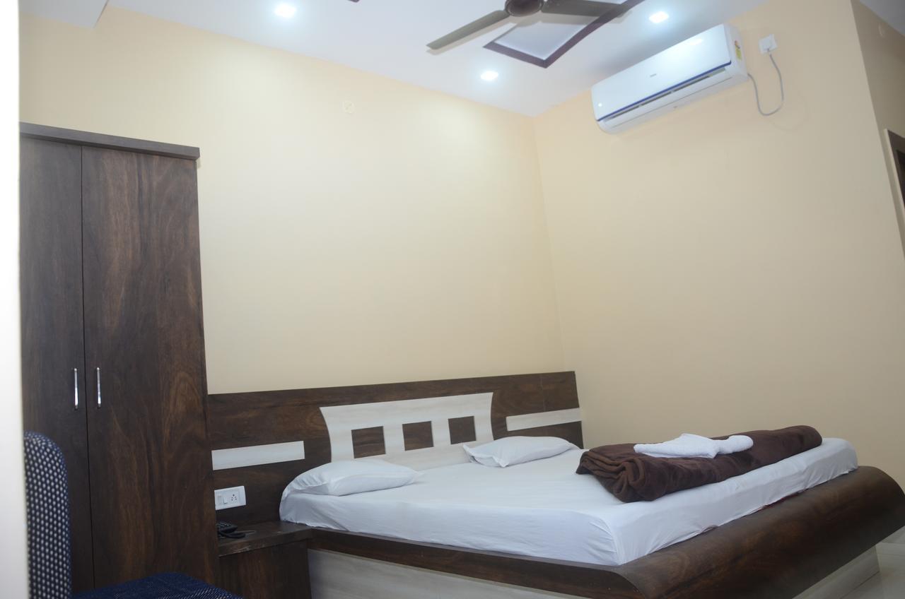 Hotel Sharda Inn Deoghar Extérieur photo